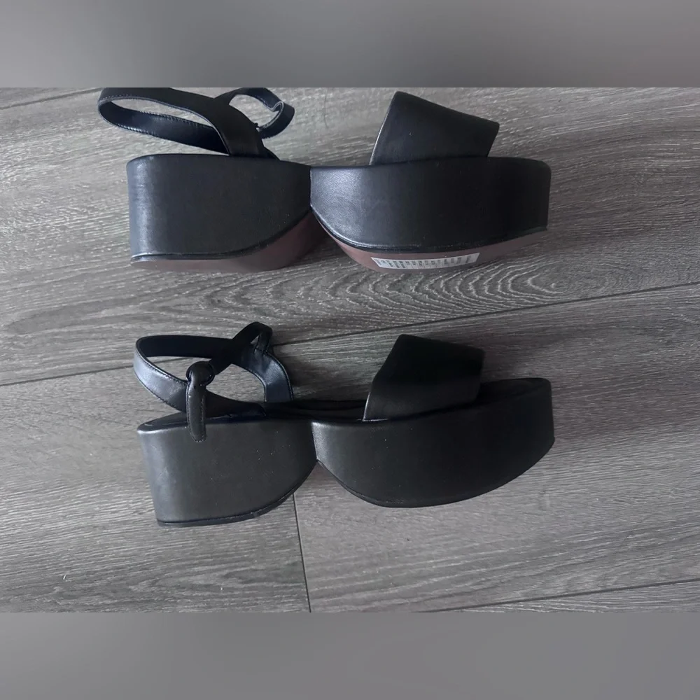 NEW Robert Clergerie $922 Black Flatform Sandals